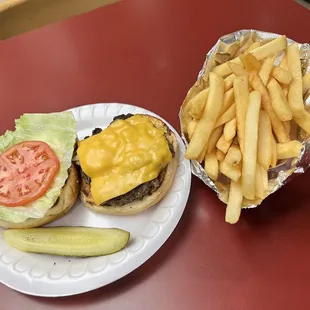 Cheeseburger with a side of fries