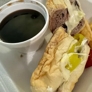 French Dip with banana peppers (to-go)