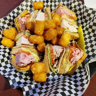 Club sandwich with tater tots
