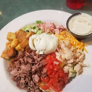 The chefs salad is amazing here!