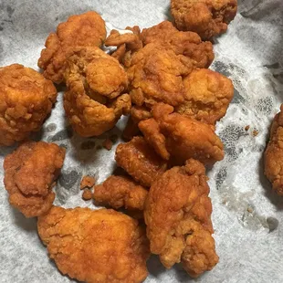 Wings used to be juicy and messy. Now they are dry and lack flavor.  (Boneless)
