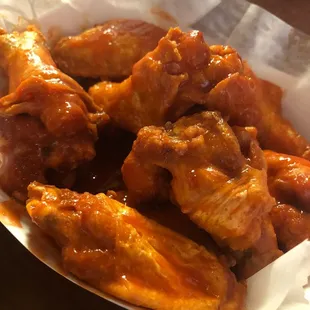 Hot Wings (10 Pieces) Yum!!