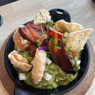 Guacamole con Chicharron