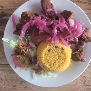 Macitas de Cerdo con arroz y gandules