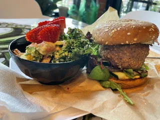 Naughty Buddha Burger - Lincoln