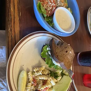 Walnut That Kissed the Chicken