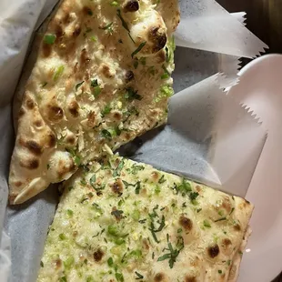 Garlic chili naan