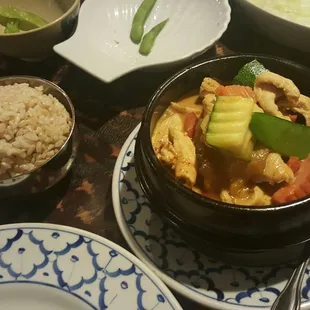 Mango chicken and shrimp curry with brown rice. AM.AZ.ING.