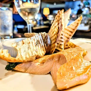 Smoked salmon and toast