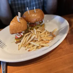 Cheeseburger and fries