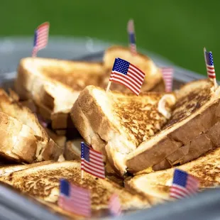 Let Ruthie's help celebrate an occasion!