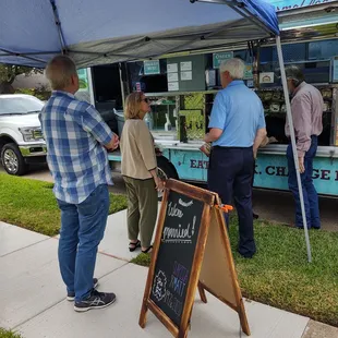 People trying to decide what to order!  So many great choices!