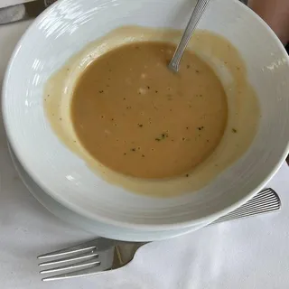 LOBSTER BISQUE