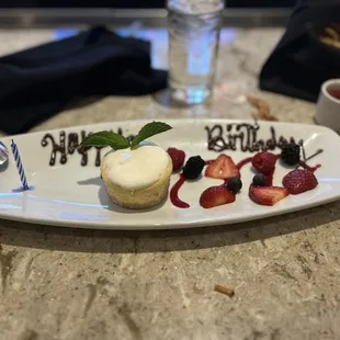 CLASSIC CHEESECAKE-Birthday special treat