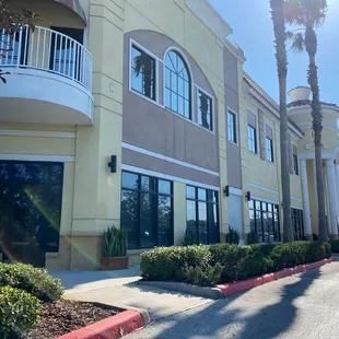 THIS .. is the corporate offices for Ruth Chris..  not the restaurant...  LOL !