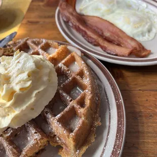 Pumpkin Waffle meal.
