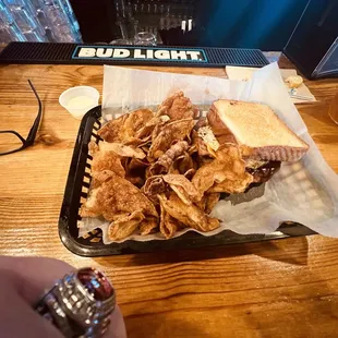 Smokey Mountain Burger  With A Fried Egg  On It, Anything With A Egg  Is My Favorite.There Homemade Fried Chips Were Also Good,