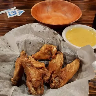 chicken, chicken wings and fried chicken, bbq chicken, bbq wings, poultry, chicken wings, food, fried chicken wings, fried chicken