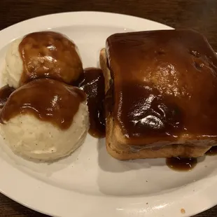 Hot Beef with Mashed Taters