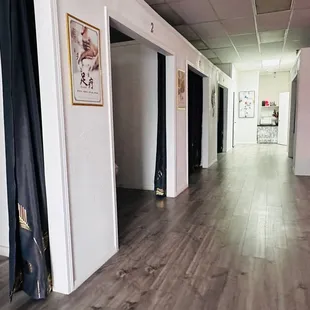 Full body private massage room