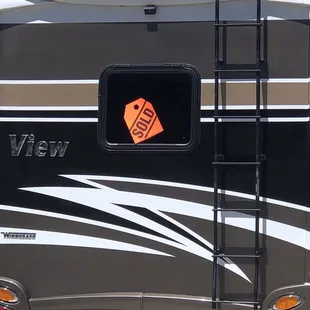 Glen held our motorhome on our word while we arranged financing.