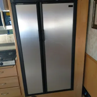 Refrigerator repair