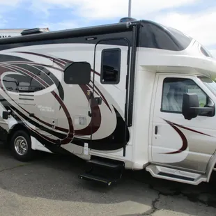 Gulf Stream Coach - Touring Cruiser