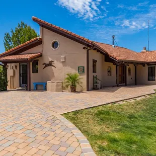 10 acre horse property, represented the seller and buyer.