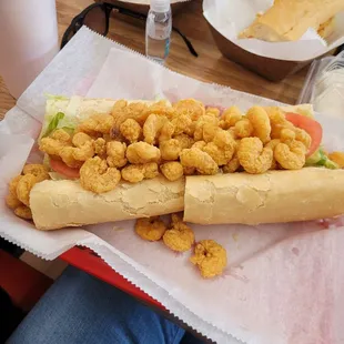 Lrg shrimp poboy