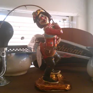 I got over 100 items that I need to sale to move out of town.... Samsung just let gmail.com.... Write me a email.. Hope to here from the fam