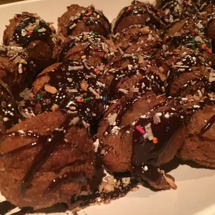 Everything Donuts very good