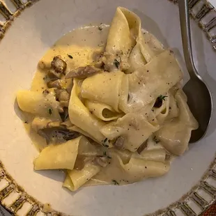 Pappardelle pasta with mushroom sauce