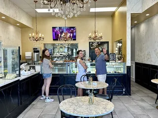 Little France Coffee & Bakery