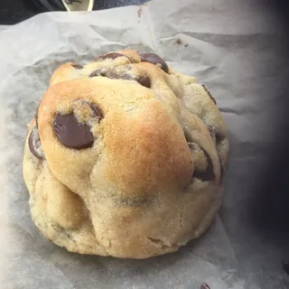 Chocolate Chip Cookie