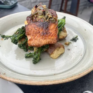 Bluegrass Spiced Salmon (GF)