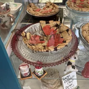 Another pie ready for Valentine's Day or for your sweetheart