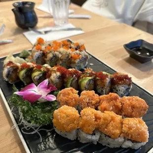 8 Piece Supersonic Roll 8 Piece Chicago Roll Volcano Roll