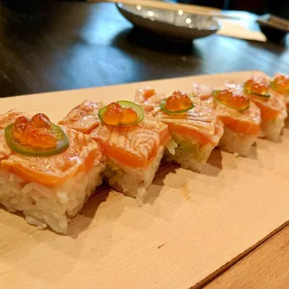 Salmon Oshizushi
