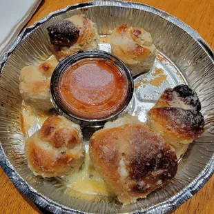 Garlic knots (this is how we received them)