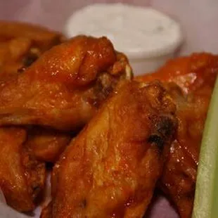 chicken wings and celery