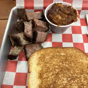 Burnt ends and beans. Small portion for price