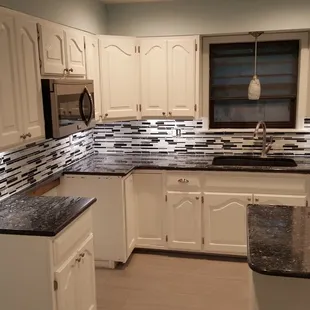 Kitchen rehab - after.