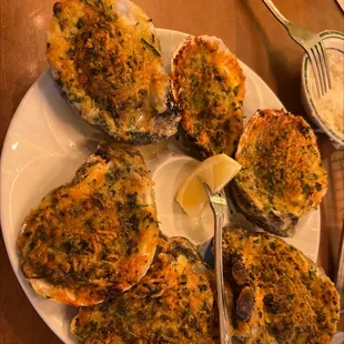 Grilled oysters