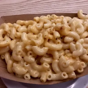 Mac n' cheese - Not much flavor :/