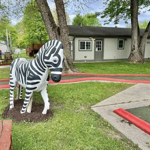 Miniature golf
