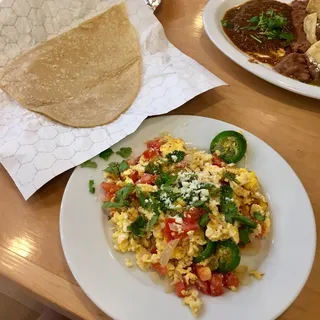 Huevos a la Mexicana