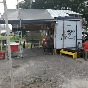 a food truck parked in a parking lot