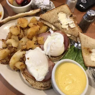 Eggs Benedict