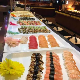 sushi and sashimi, interior