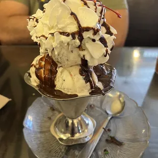 1 scoop &quot;trashcan&quot; ice cream as a sundae.